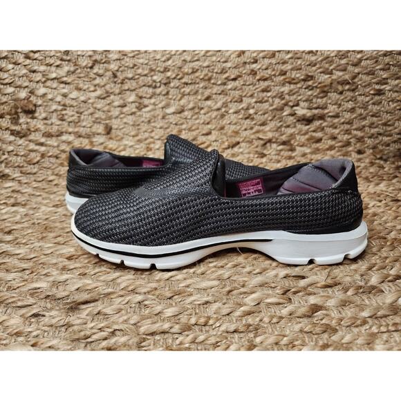 Skechers Go Walk 3 Women’s 10 Shoes Black Pink Slip On Comfort Walking Sneakers - Picture 6 of 12